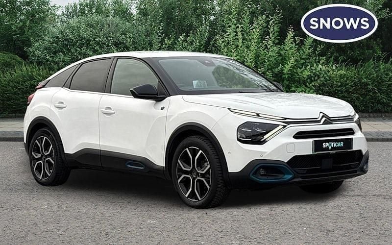 Used Citroën e-C4 Shine 100 kW (136 HP) 2021 White Hatchback