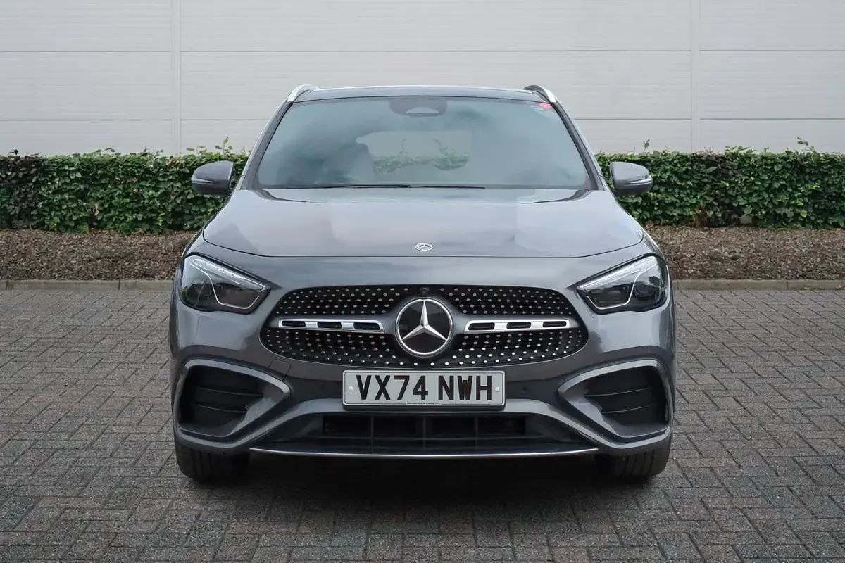 Used Mercedes GLA220 AMG Line Premium Plus 190 HP (139 kW) 2024 Grey SUV