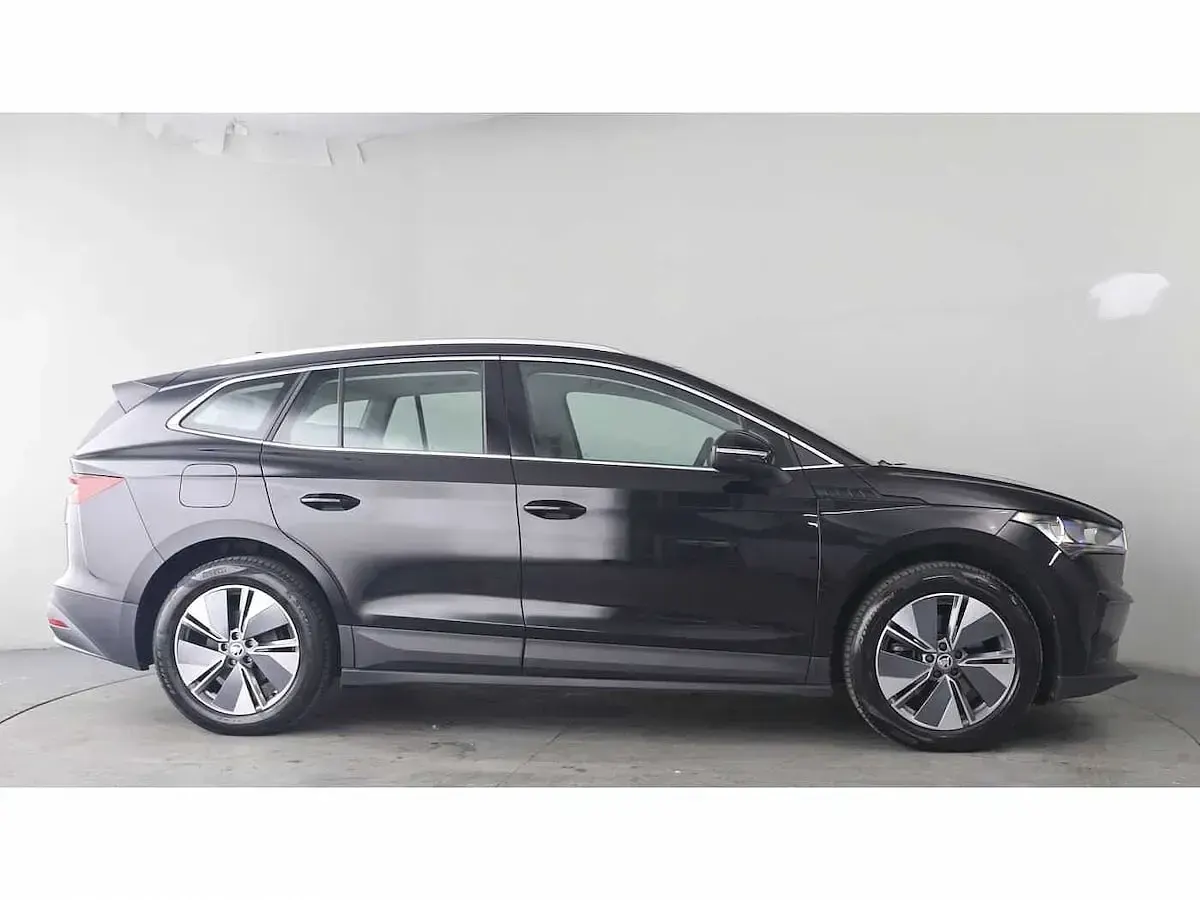 Used Skoda Enyaq iV 97 kW (132 HP) 2022 Black magic pearl effect SUV