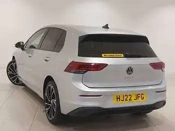 Used VW Golf VIII Life 115 HP (84 kW) 2022 Silver Hatchback