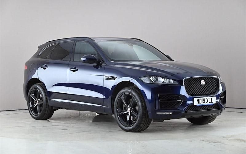 Usado Jaguar F-Pace R-Sport 300 HP (220 kW) 2019 SUV