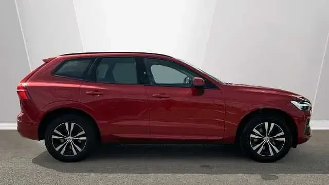 Used Volvo XC60 Core 247 HP (181 kW) 2023 SUV