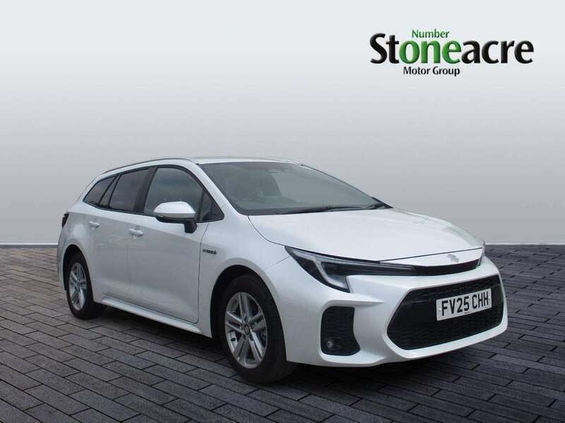 White New 2025 Suzuki Swace Estate | £26,995 (A bit pricey) - Image 1/4