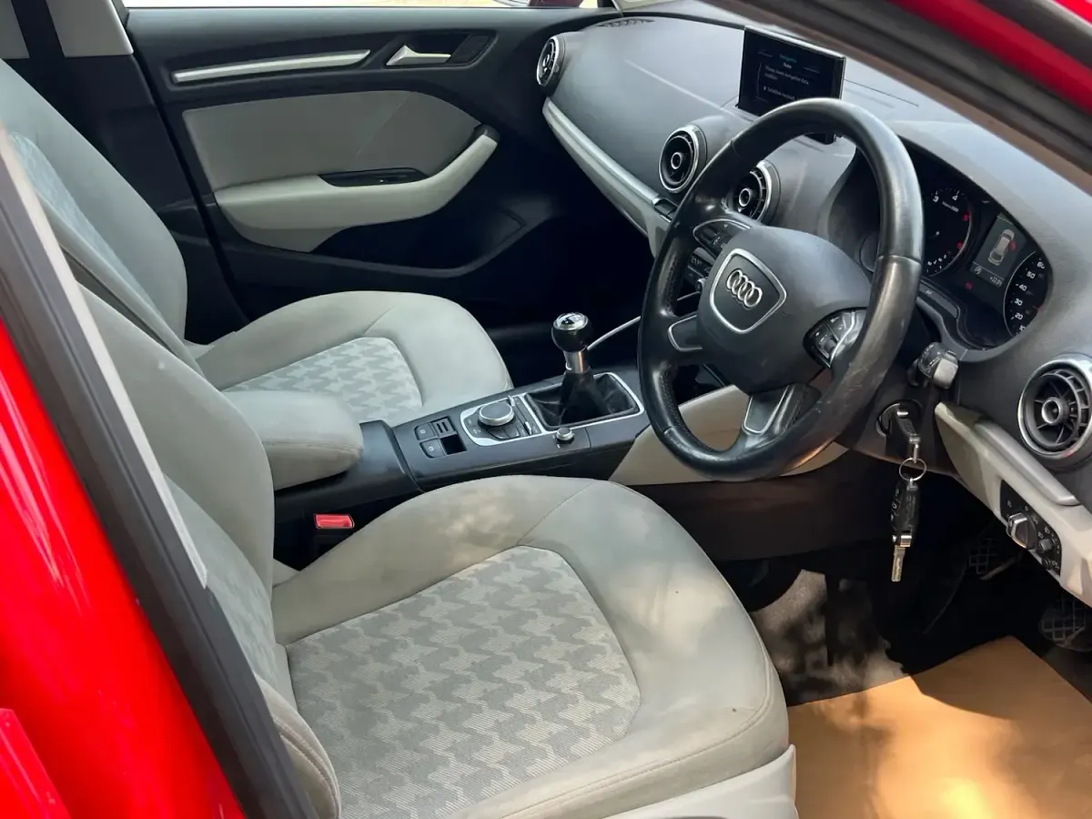 Used Audi A3 110 HP (80 kW) 2015 Red Hatchback