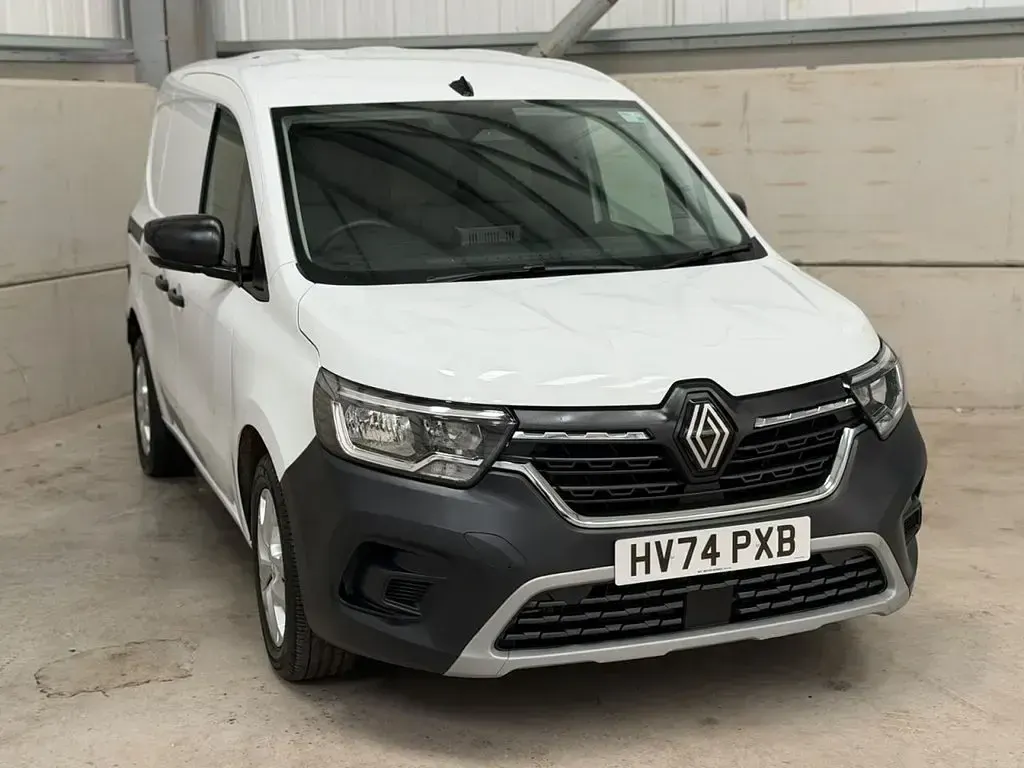 Used Renault Kangoo 95 HP (69 kW) 2024 White MPV