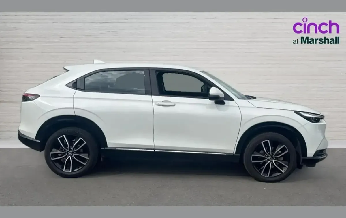 Used Honda HR-V Advance 131 HP (96 kW) 2023 White SUV