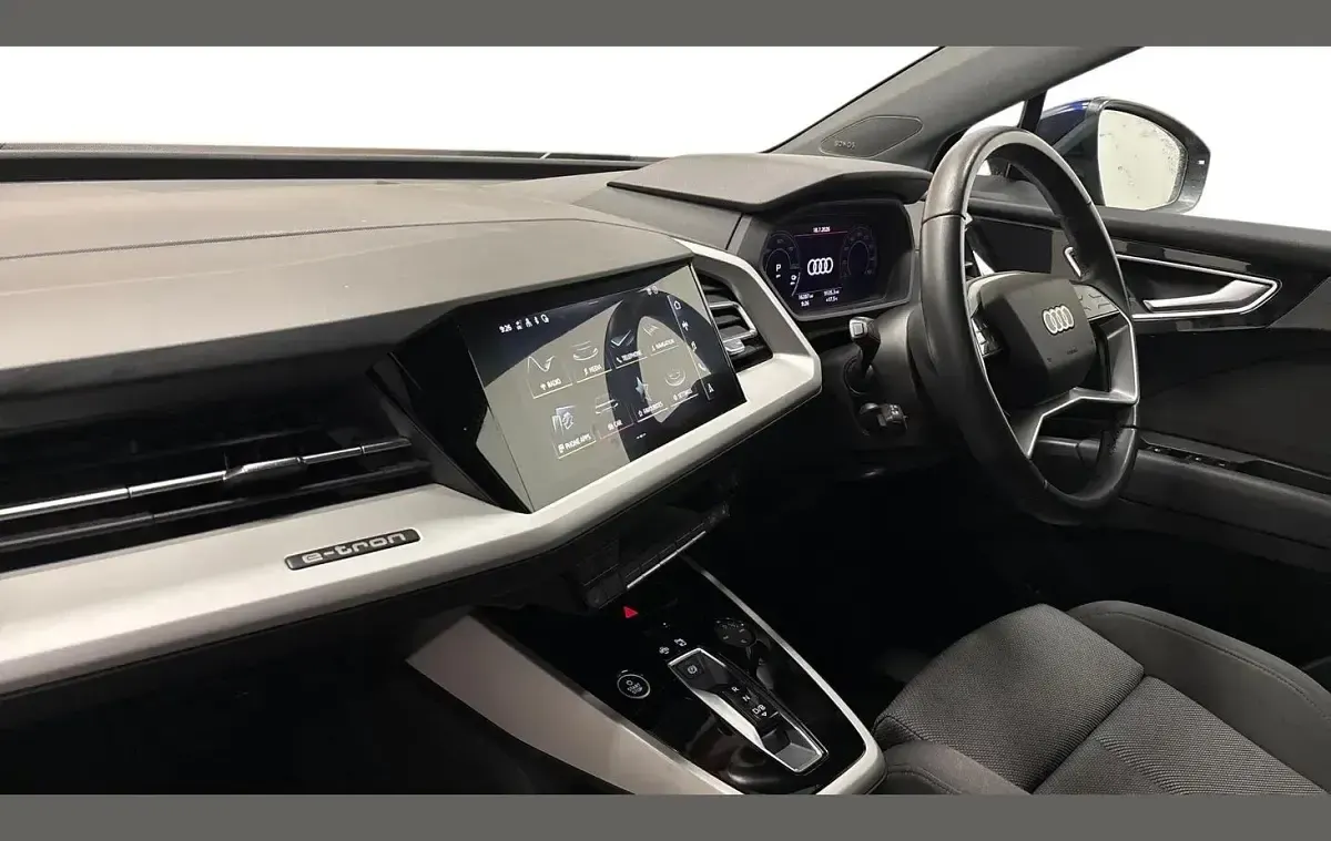 Used Audi Q4 e-tron Sport 125 kW (170 HP) 2021 Blue SUV