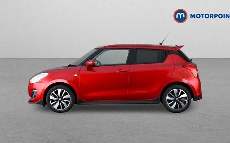 Usado Suzuki Swift 90 HP (66 kW) 2019 Vermelho Citadino