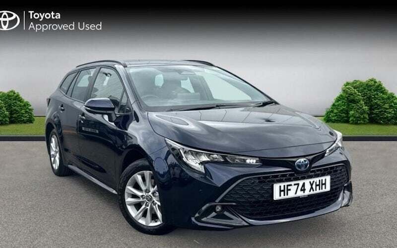 Used 2025 Toyota Corolla Estate | £24,100 (Fair price) - Image 1/4