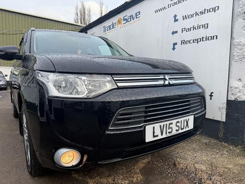 Used Mitsubishi Outlander P-HEV 2015 Black Estate