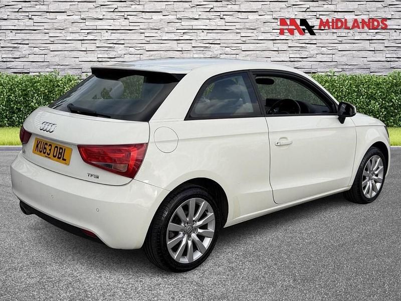Used Audi A1 Sport 122 HP (89 kW) 2013 White Hatchback