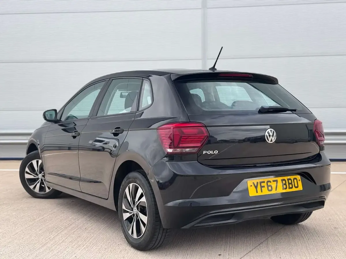 Used VW Polo SE 65 HP (47 kW) 2018 Black Hatchback