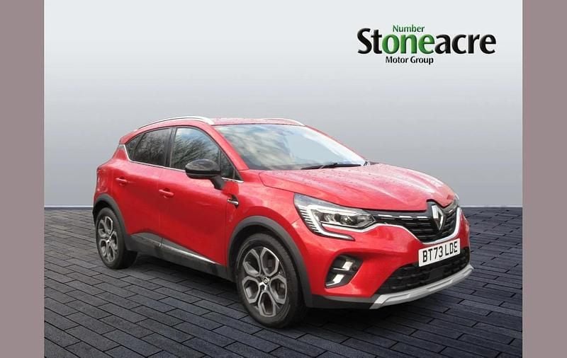 Red Used 2023 Renault Captur Techno SUV | £14,500 (Good price) - Image 1/4