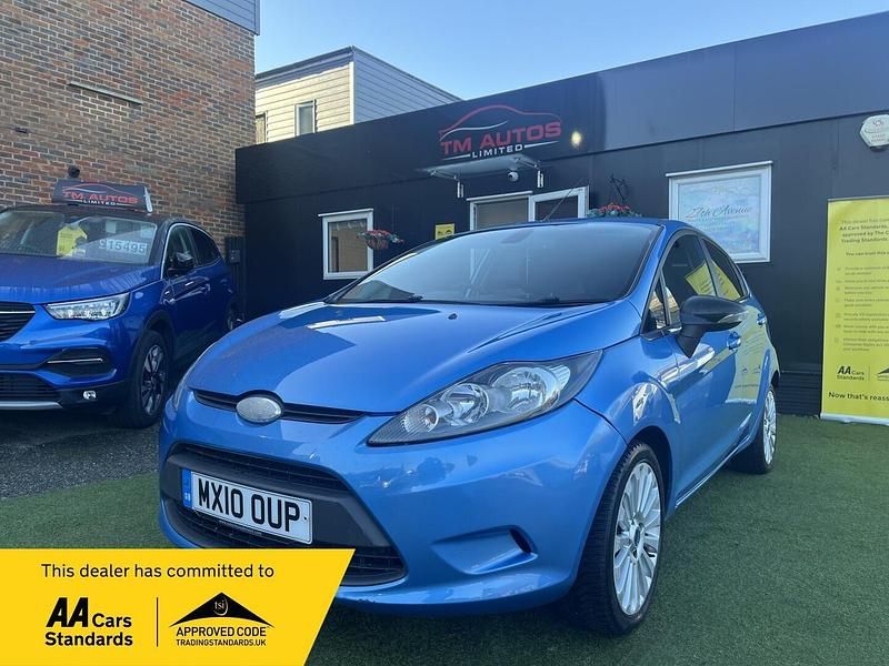 Blue Used 2011 Ford Fiesta Titanium Hatchback | £1,795 (Good price) - Image 1/4