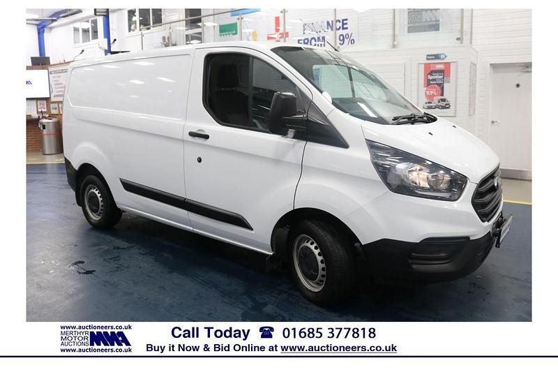 Used Ford Transit Custom 105 HP (77 kW) 2018 White Van