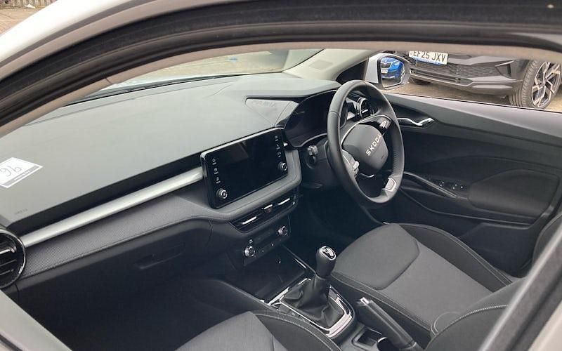 Used Skoda Fabia SE 95 HP (69 kW) 2025 White Hatchback