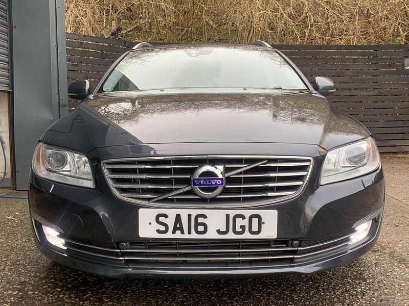 Używany Volvo V70 SE Lux 181 KM (133 kW) 2016 Szary Kombi