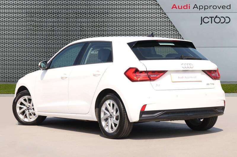 Used Audi A1 Sport 94 HP (69 kW) 2022 White Hatchback