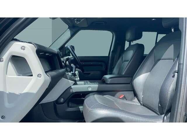 Used Land Rover Defender HSE Dynamic 300 HP (220 kW) 2023 Black SUV