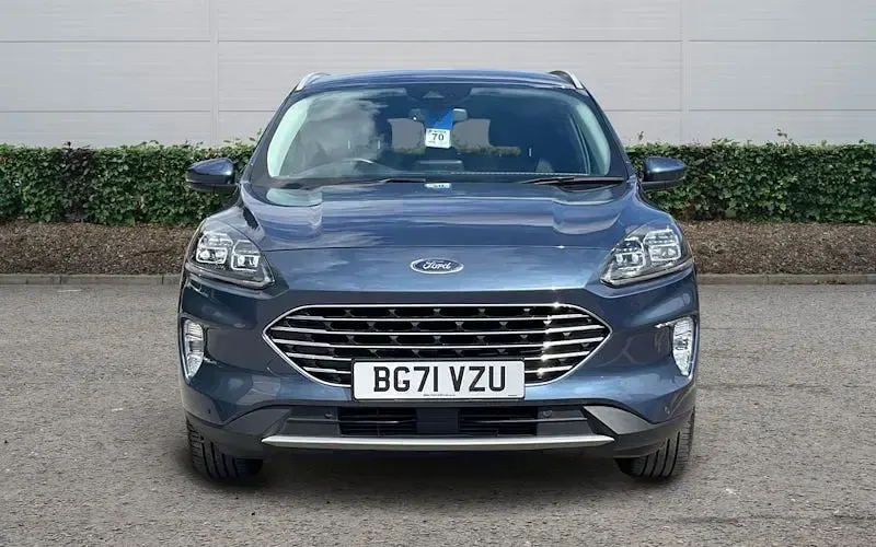 Usado Ford Kuga Titanium 120 HP (88 kW) 2021 SUV
