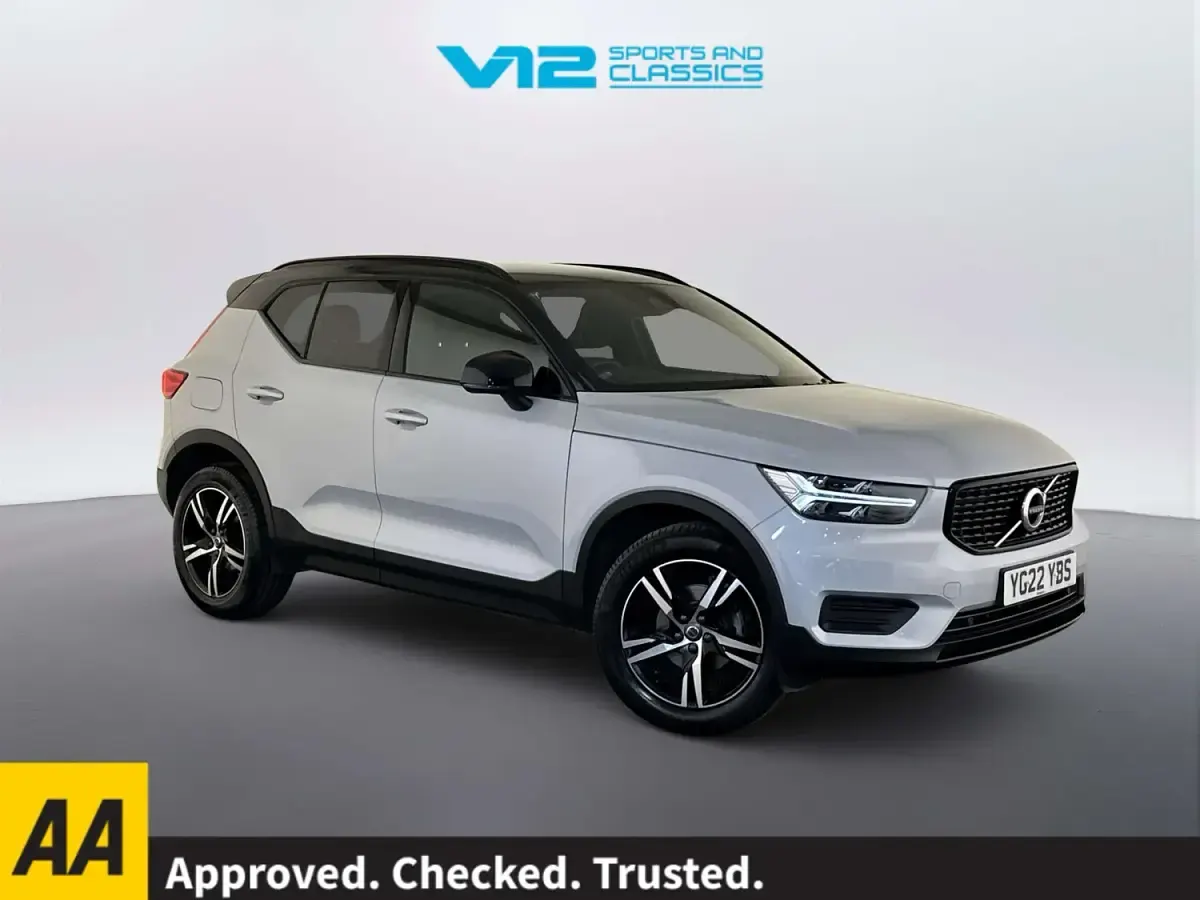 Used Volvo XC40 R-Design 163 HP (119 kW) 2021 SUV