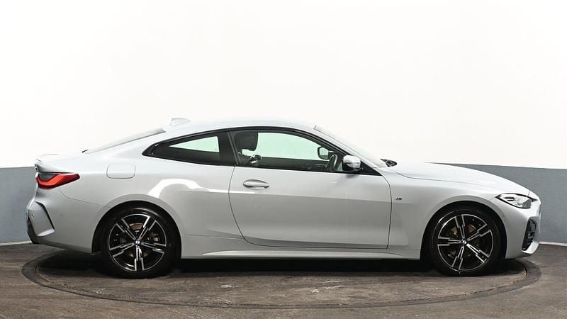 Usado BMW 420 M Sport 181 HP (133 kW) 2022 Cinzento Coupé