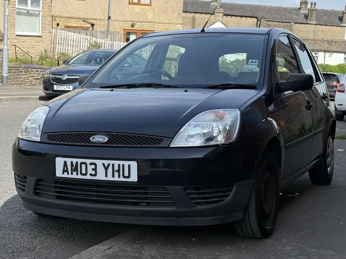 Used Ford Fiesta 79 HP (58 kW) 2004 Black Hatchback