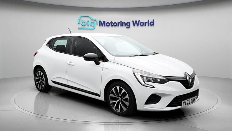 Used Renault Clio V Evolution 90 HP (66 kW) 2023 Hatchback