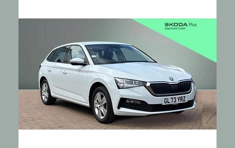 Used Skoda Scala SE 115 HP (84 kW) 2023 White Hatchback