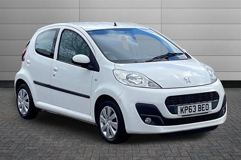 White Used 2013 Peugeot 107 Active Hatchback | £3,850 (Fair price) - Image 1/4