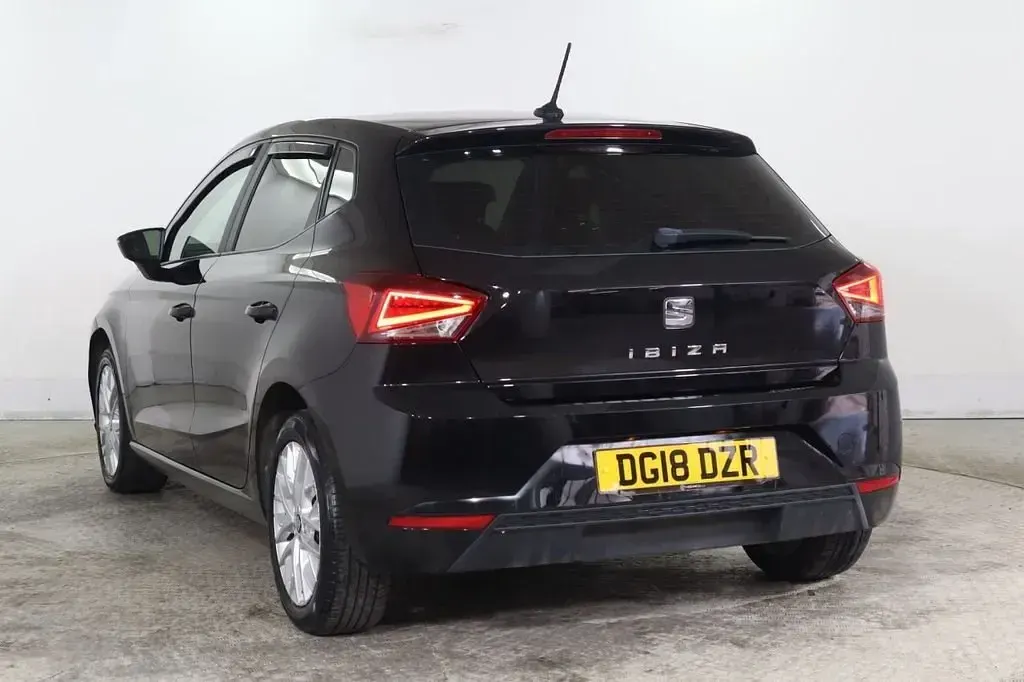 Begagnad Seat Ibiza SE Technology 95 HK (69 kW) 2018 Svart Halvkombi