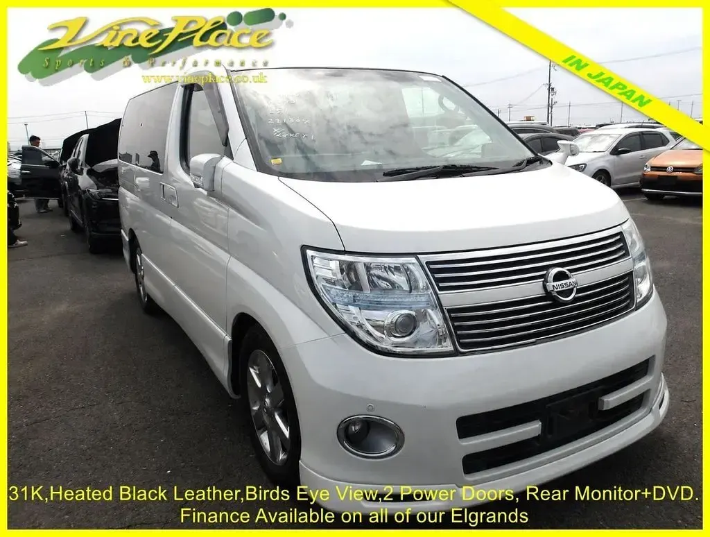 Used Nissan Elgrand 2009 White MPV