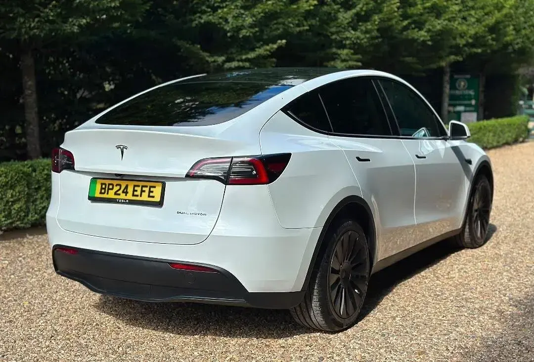 Used Tesla Model Y Long Range AWD 378 kW (514 HP) 2024 White SUV