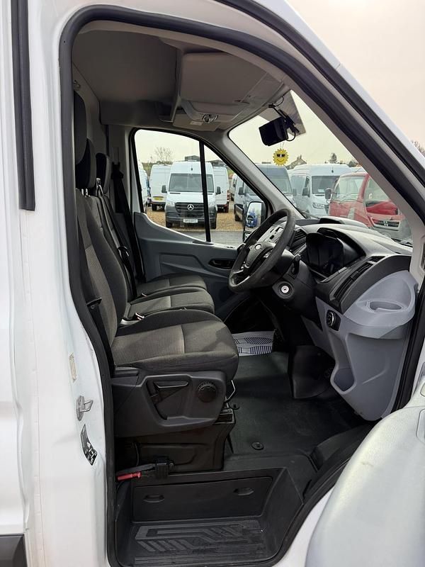 Begagnad Ford Transit 155 HK (114 kW) 2016 Vit Van