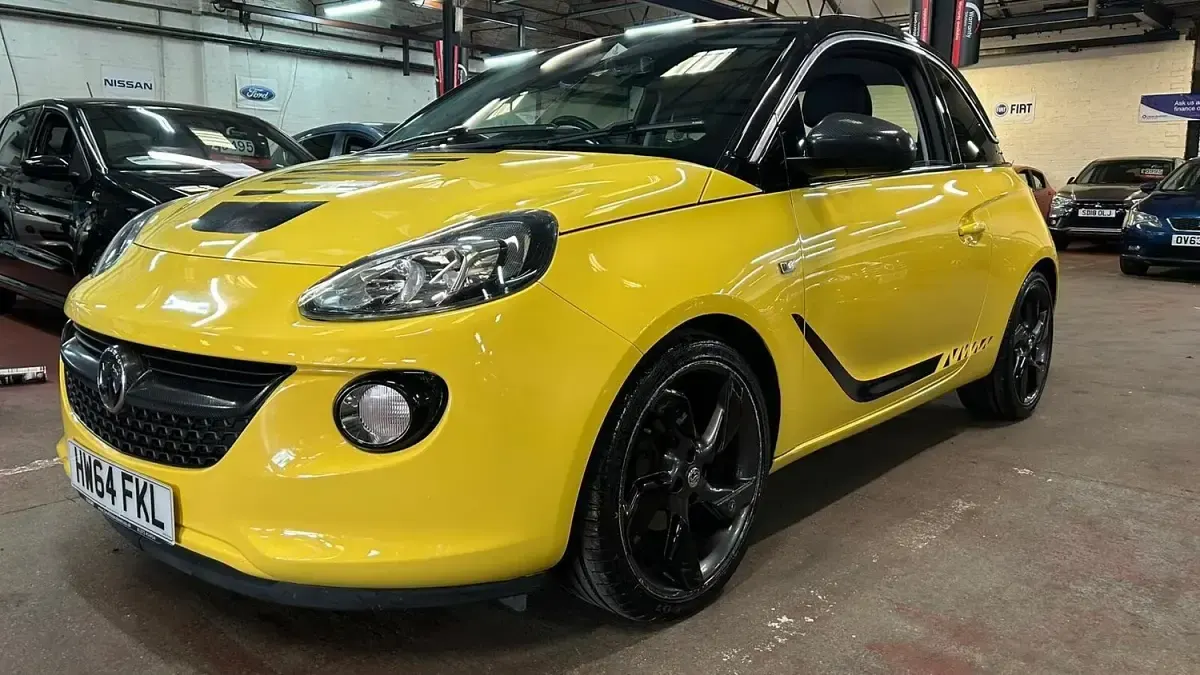 Used Vauxhall Adam Slam 100 HP (73 kW) 2014 Yellow Hatchback