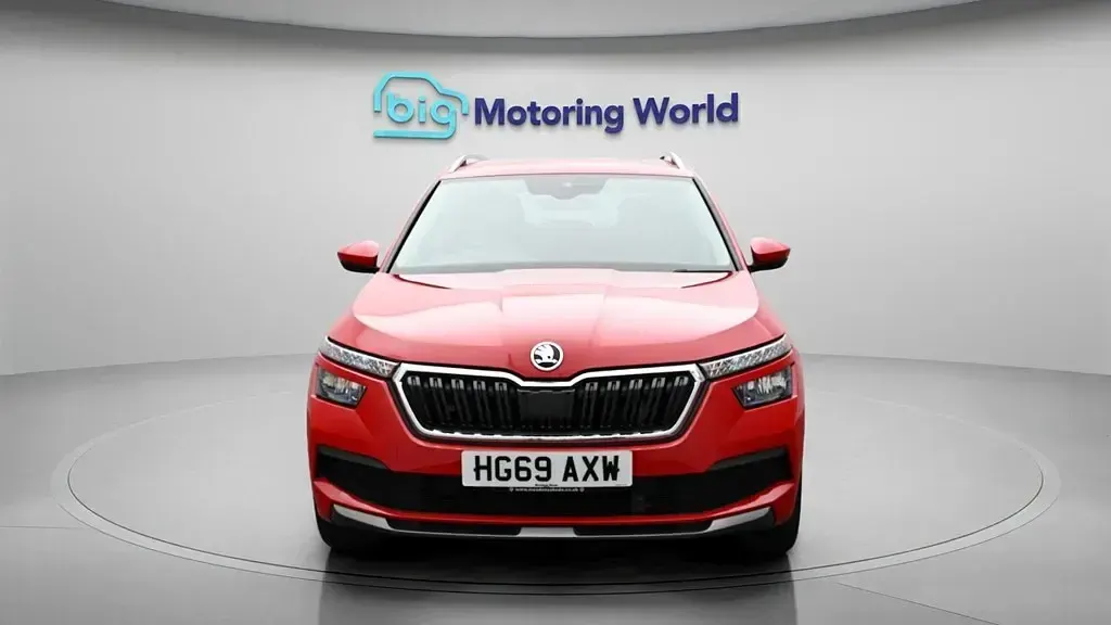 Used Skoda Kamiq SE L 115 HP (84 kW) 2019 Red SUV