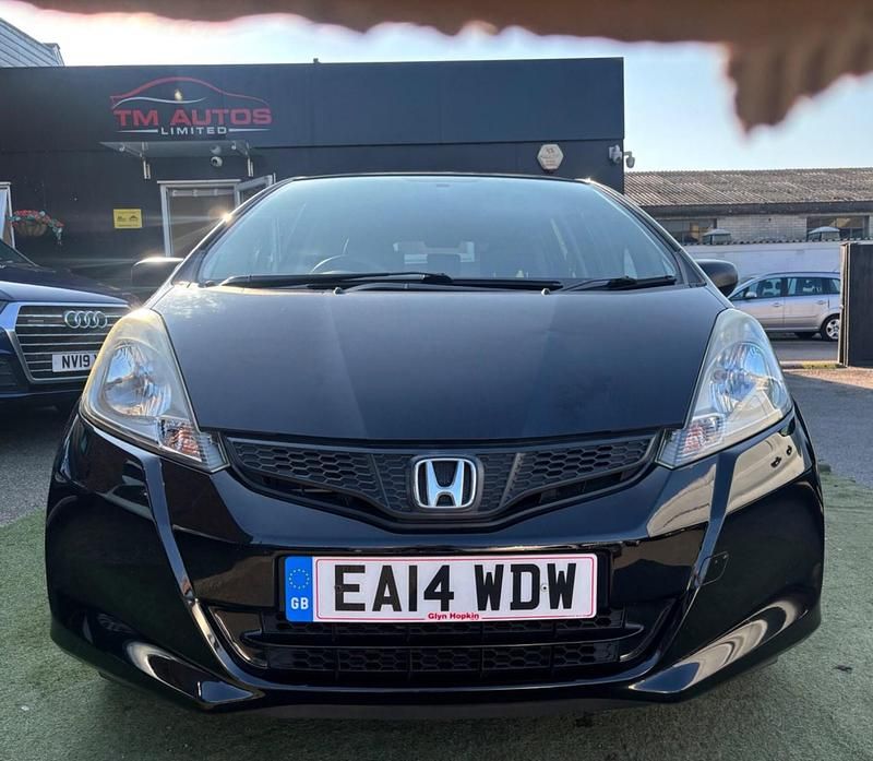 Used Honda Jazz S 90 HP (66 kW) 2014 Black Hatchback