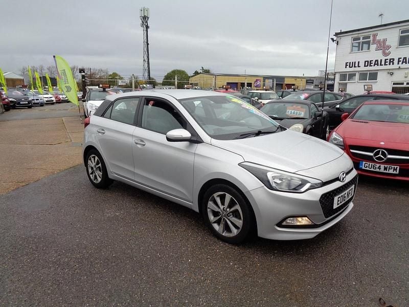 Silver Used 2016 Hyundai i20 SE Hatchback | £5,495 (Expensive) - Image 1/4