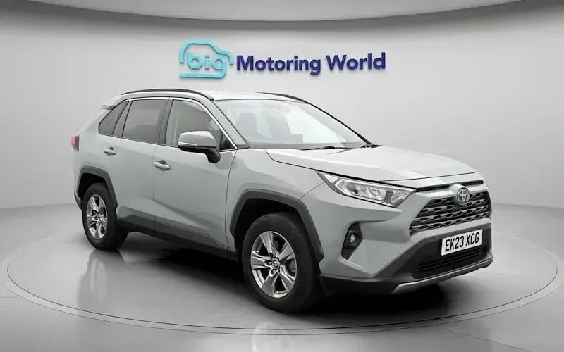 Begagnad Toyota RAV4 218 HK (160 kW) 2022 SUV