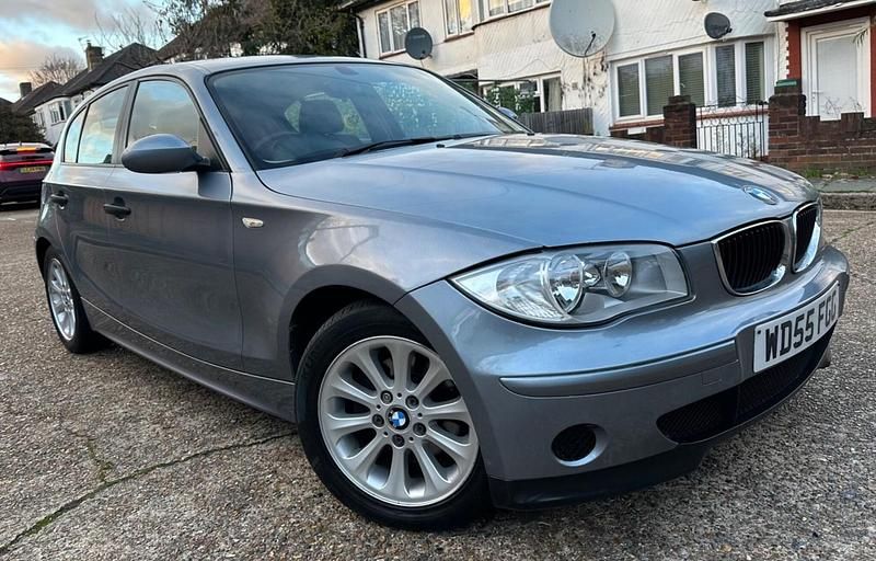 Blue Used 2005 BMW 118 Advantage Hatchback | £2,550 (Fair price) - Image 1/4