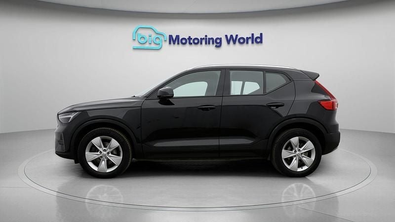 Usado Volvo XC40 Core 163 HP (119 kW) 2022 Preto SUV