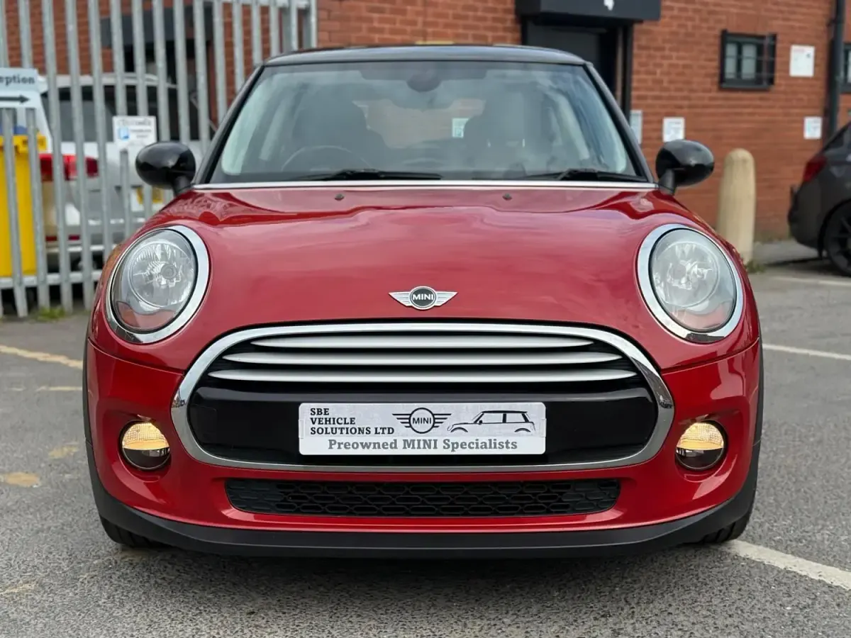 Used Mini Cooper D Hatch 2015 Red Hatchback