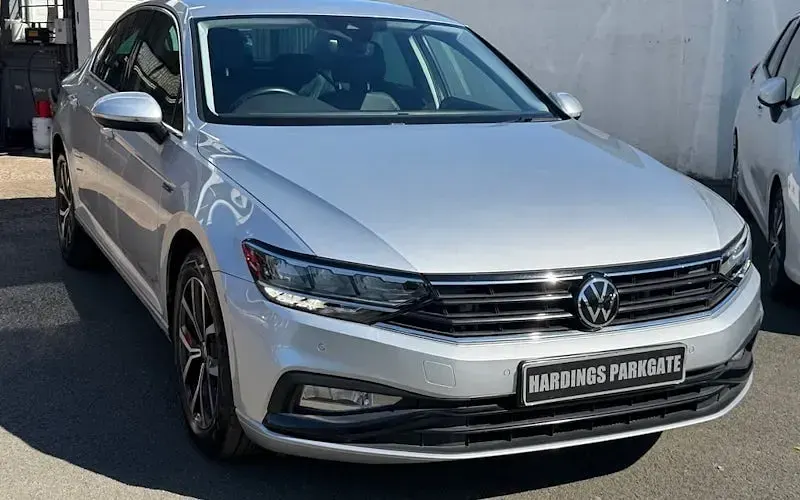 Used VW Passat SEL 150 HP (110 kW) 2021 Sedan