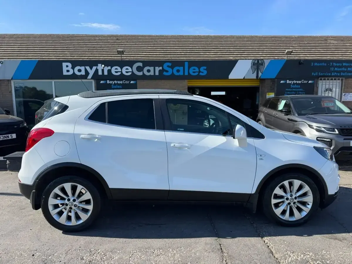Used Vauxhall Mokka X Elite 140 HP (102 kW) 2017 White SUV