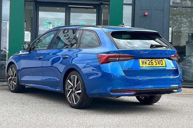 Used Skoda Octavia SportLine 147 HP (108 kW) 2026 Race blue metallic Estate