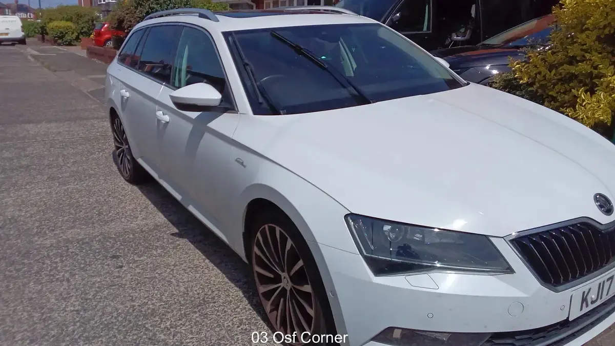 Used Skoda Superb LAURIN & KLEMENT 2017 White Estate