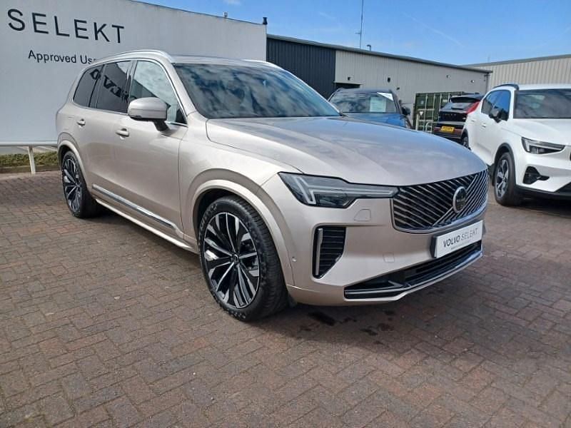 Used Volvo XC90 Ultra 455 HP (334 kW) 2025 Gold SUV