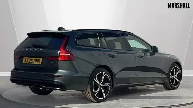 Used Volvo V60 Plus 194 HP (142 kW) 2026 Green Estate