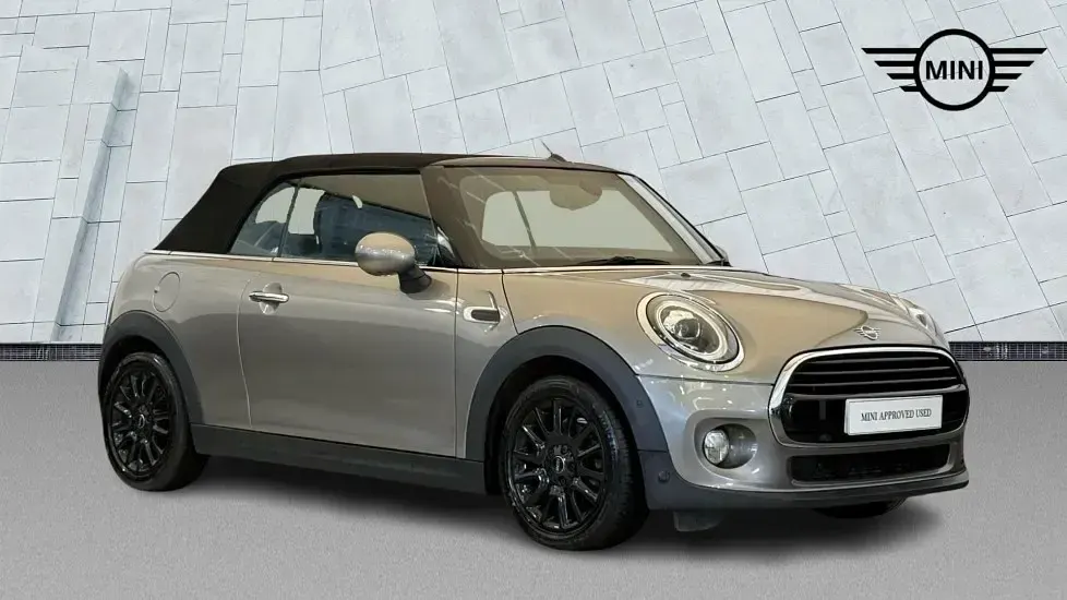 Used Mini Cooper Cabriolet Classic 134 HP (98 kW) 2018 Silver Cabriolet