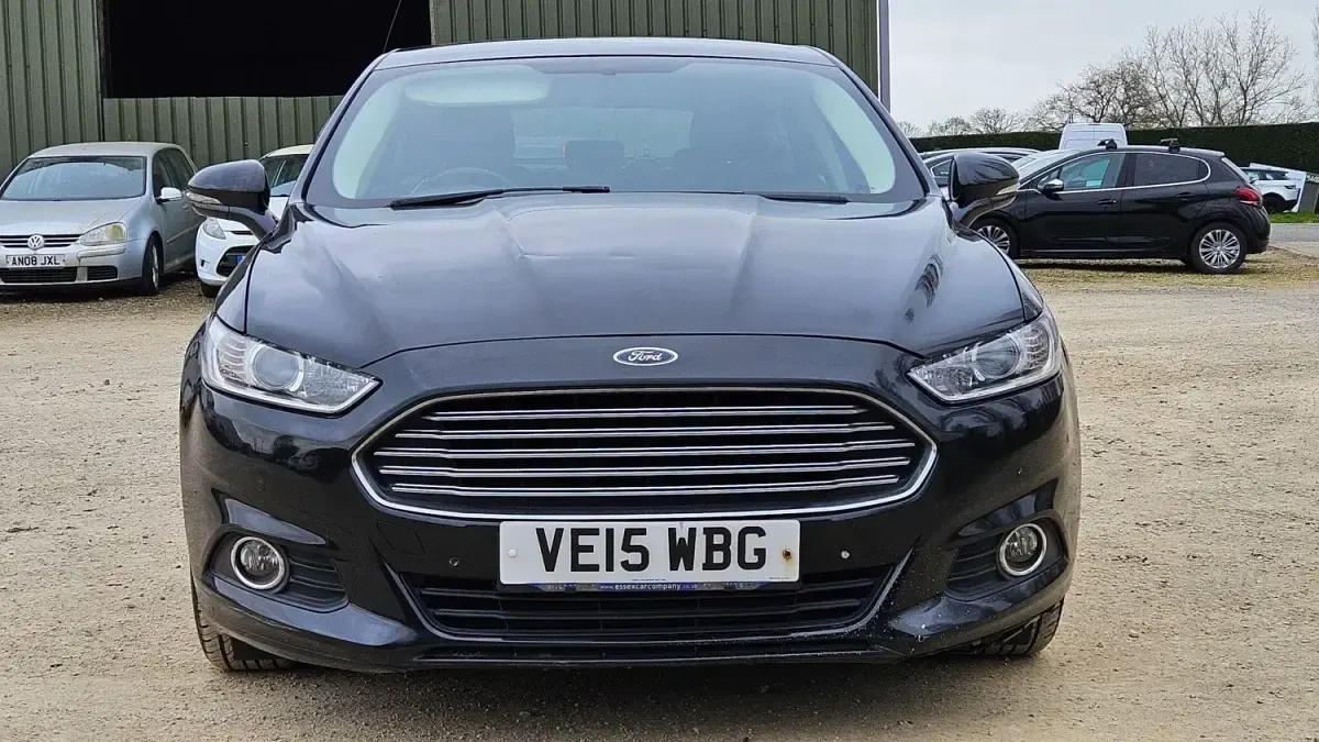 Usado Ford Mondeo Zetec 2015 Preto Citadino